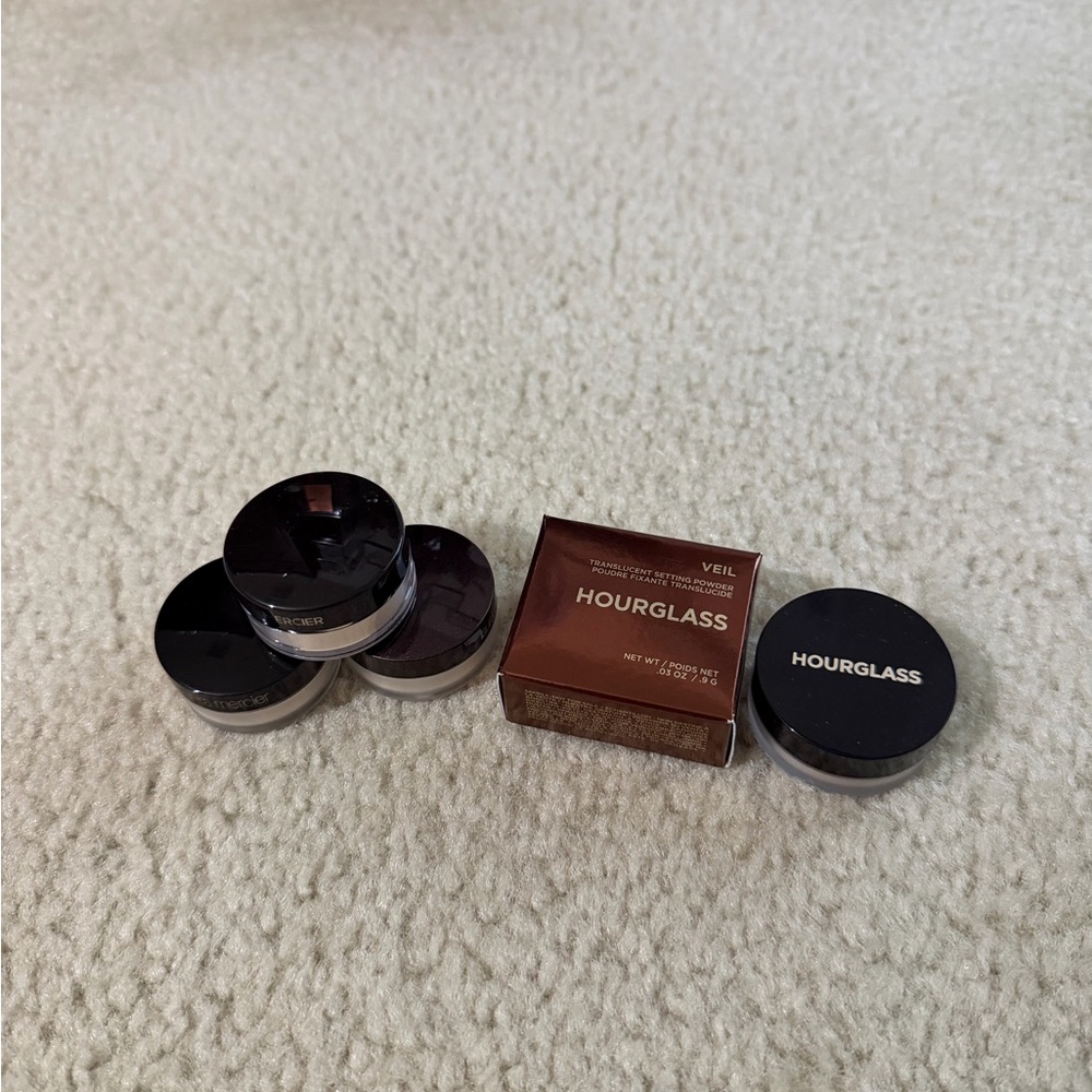 Hourglass Veil Setting Powder Collection